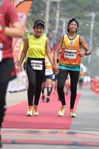 BIB: 40302, 40162
                            <button type="button" onclick="openModal(8215876)" class="btn btn-primary btn-sm float-right btn-popup" data-toggle="modal" data-target=".modal-high-quality">
                        <i class="fas fa-shopping-cart"></i> Add to Cart
                    </button>
                                            <button type="button" onclick="isThisMe(8215876, true)" class="btn btn-success btn-sm float-right btn-popup btn-isme hidden" data-toggle="tooltip" data-placement="bottom" title="นี่คือรูปของคุณใช่ไหม คลิกที่นี่เพื่อเอาเข้าอัลบั้ม">
                        <i class="fas fa-plus"></i> Add to album
                    </button>
                    <button type="button" onclick="isThisMe(8215876, false)" class="btn btn-warning btn-sm float-right btn-popup btn-isnotme hidden">
                        <i class="fas fa-ban"></i> Remove from album
                    </button>